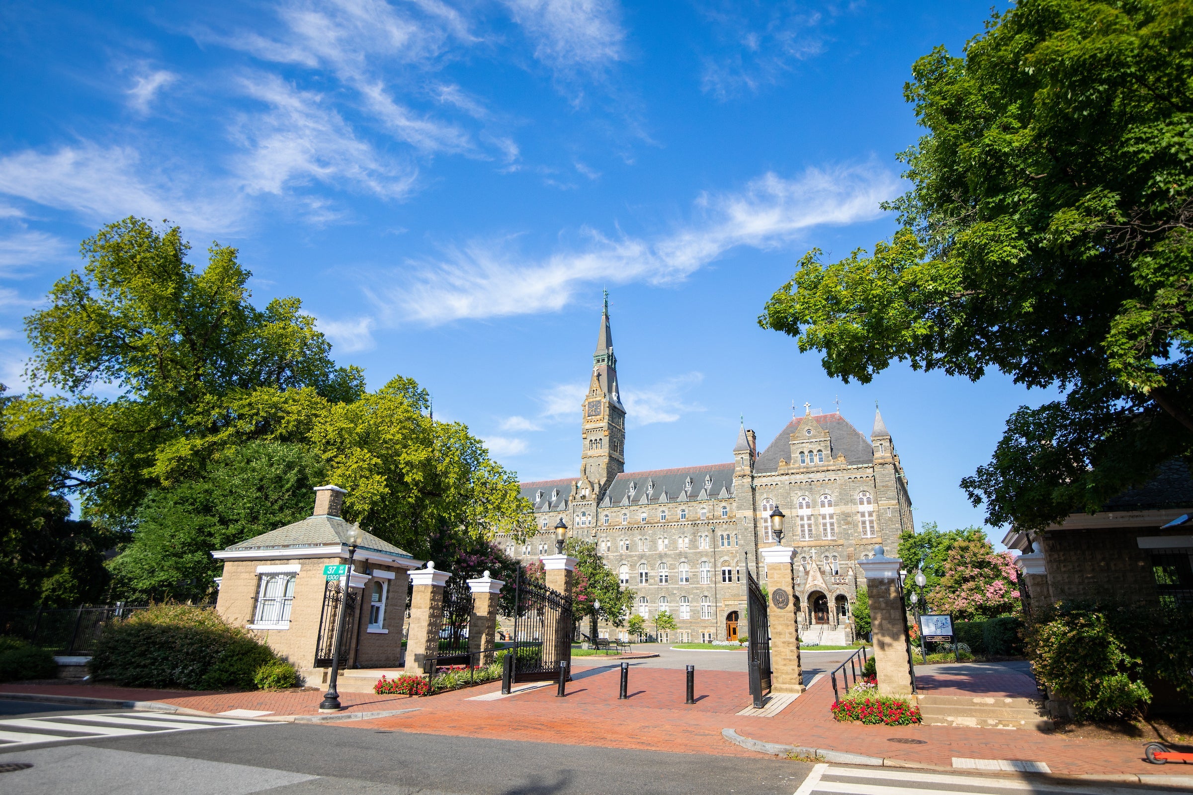 The front gates of Georgetown University with Healy Hall.